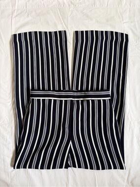 Ann Taylor Navy White Light Blue Vertical Stripe Wide-Leg Pants Women’s Size 4